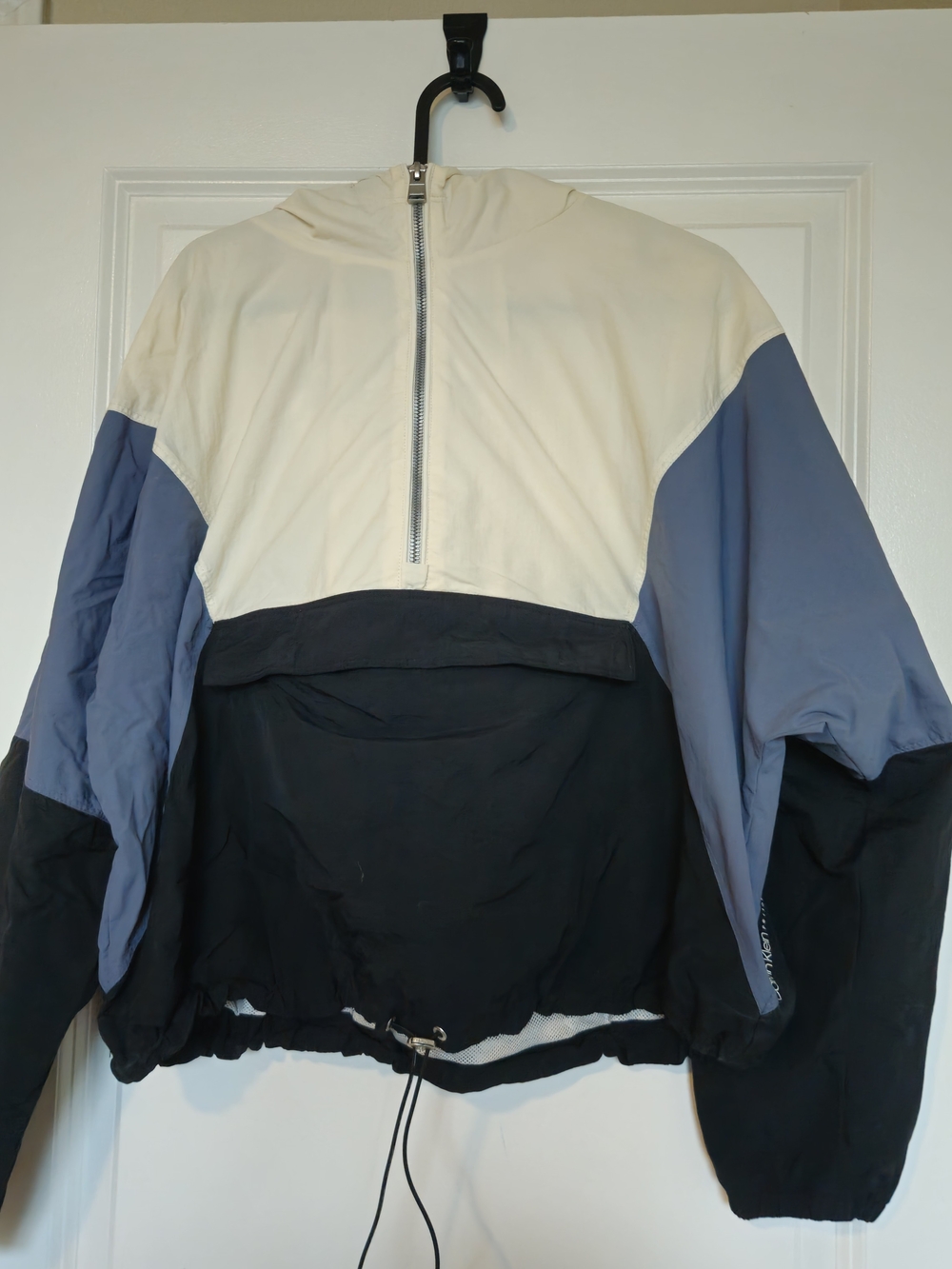 Calvin Klein Performance Light Cream Windbreaker